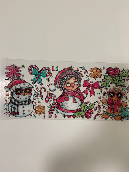 039 Mrs. Claus & friends